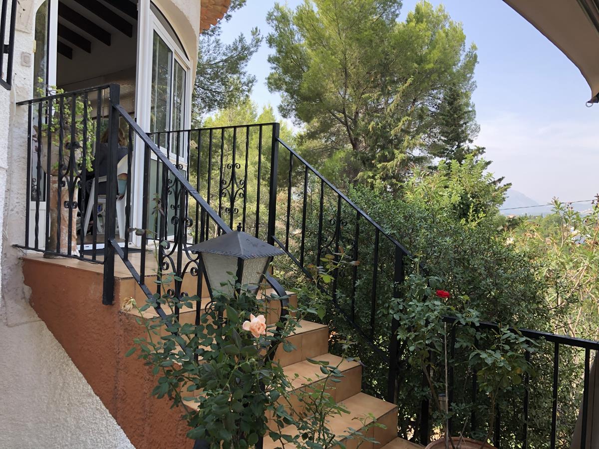 La Sella. Landhaus mit unabhängiger Wohnung und 3020 m2 Grundstück zum Verkauf