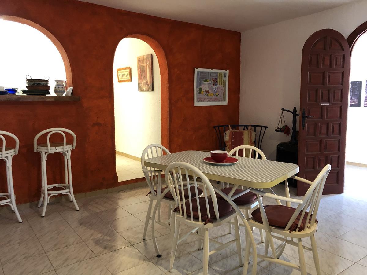 La Sella. Cottage with independent apartment and 3020 m2 of land for sale
