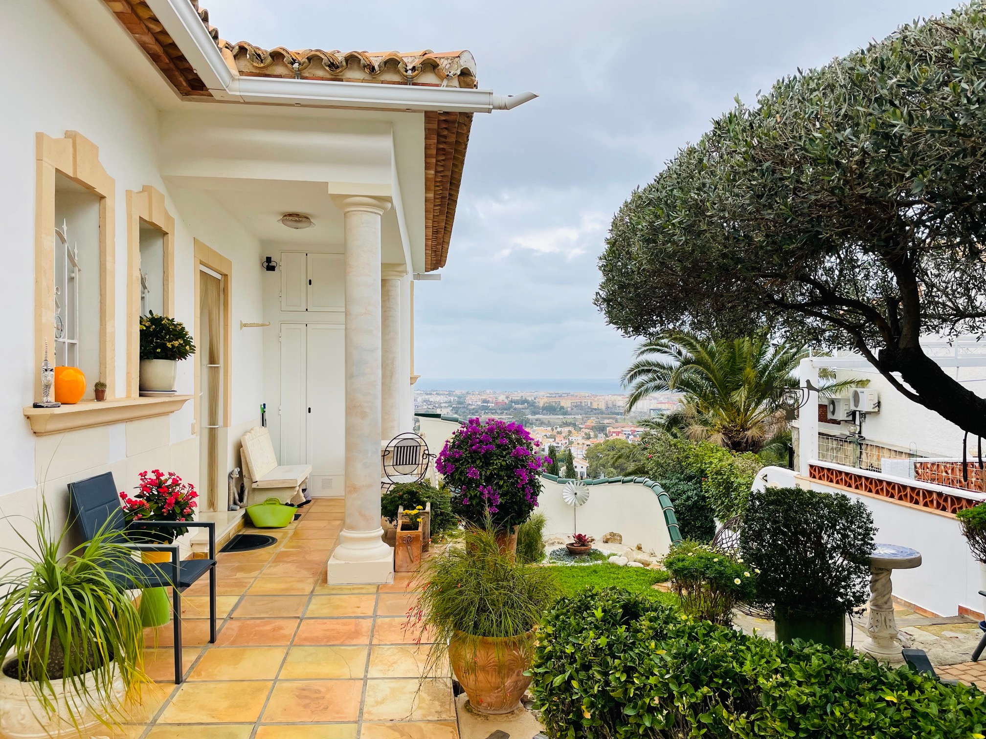 Denia. Beautiful villa with sea views for sale